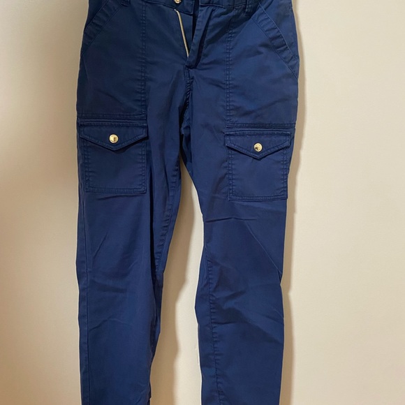 Jaaanu XS -- 5 scrub tops & 1 pant (all navy/blue) - Picture 2 of 9